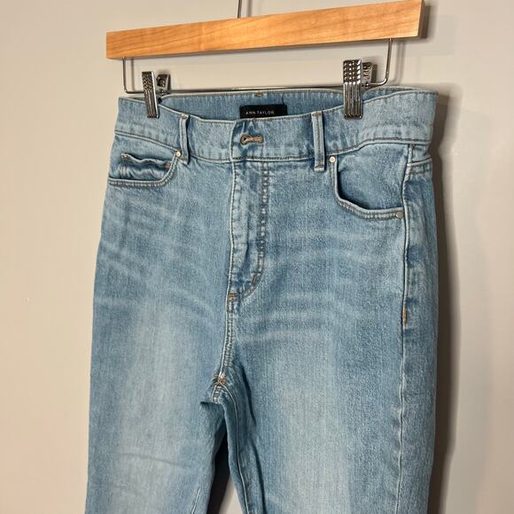 Ann Taylor The Kick Crop High Rise Jeans Size 4 Raw Hem - Picture 10 of 16